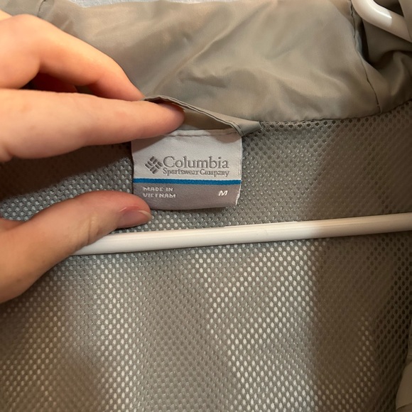 Men's Columbia Rain/ wind jacket - Picture 3 of 6